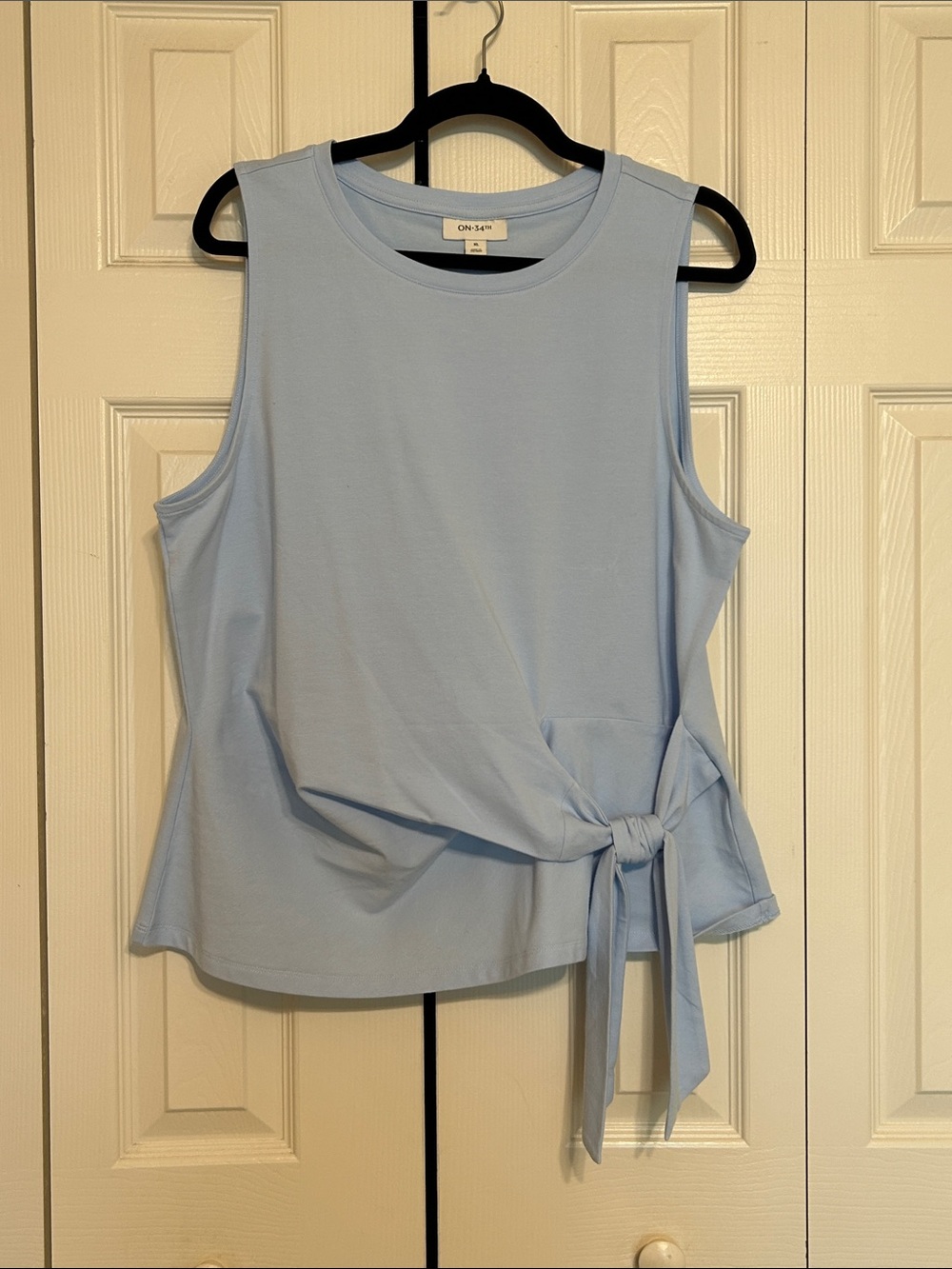 On 34th Light Blue Sleeveless Knit Tie-Front Top - Sz XL
